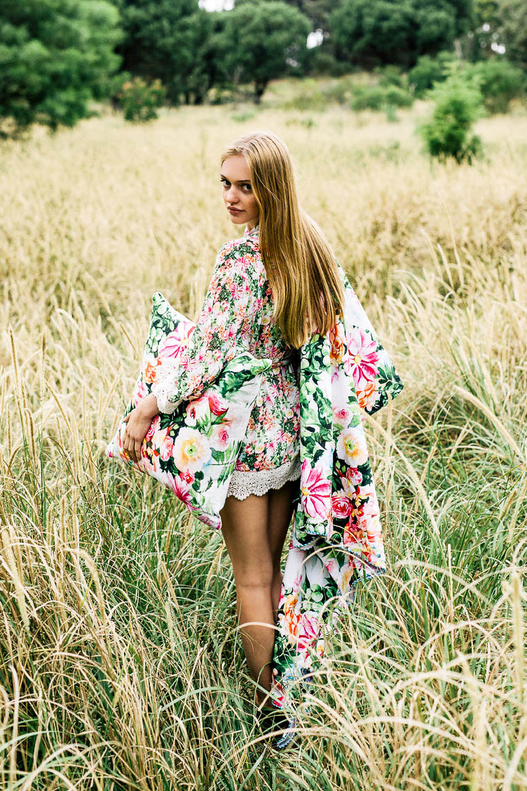 Trellis Lace Robe – Gathered Home